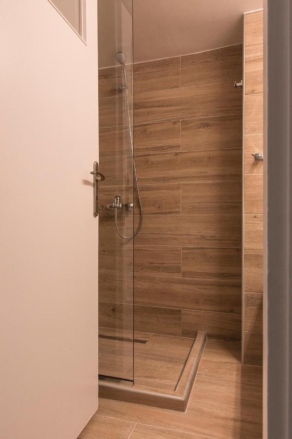 Luxury With Jacuzzi Close To Acropolis - Living Stone Zircon Apartamento