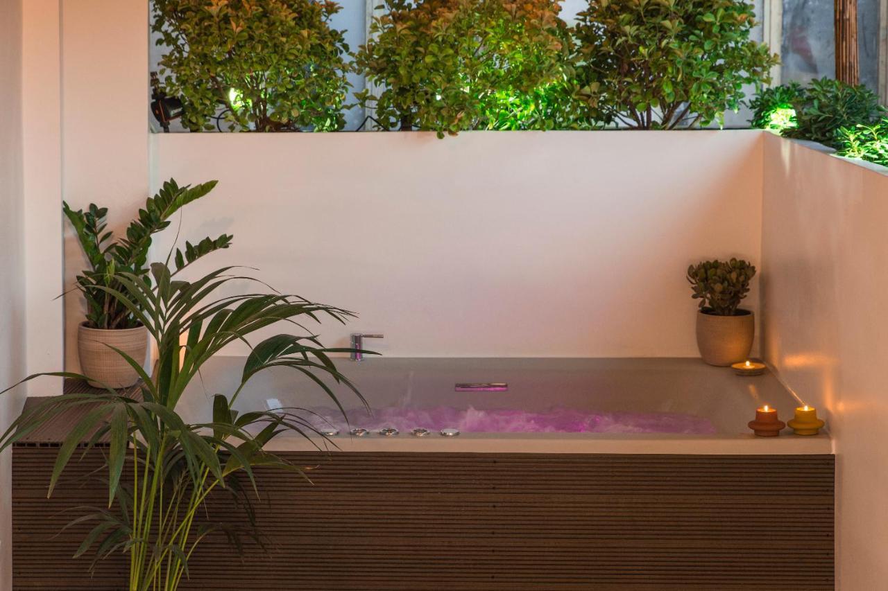 Luxury With Jacuzzi Close To Acropolis - Living Stone Zircon Apartamento *