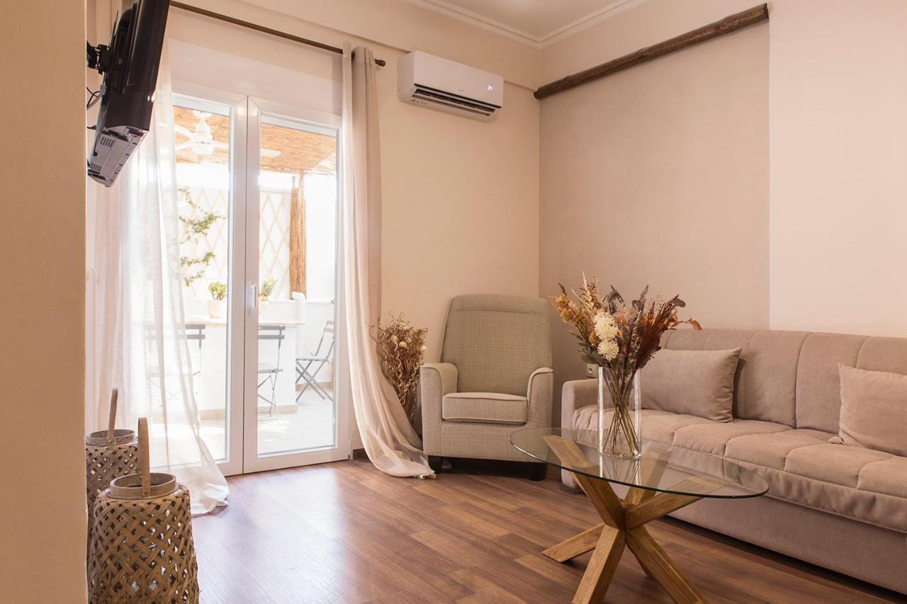 Luxury With Jacuzzi Close To Acropolis - Living Stone Zircon Apartment *