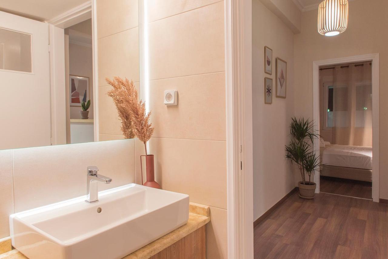 Luxury With Jacuzzi Close To Acropolis - Living Stone Zircon Athens